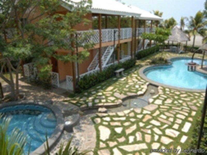 Hotel Vistamar Beachfront Resort & Conference Center Pochomil Eksteriør bilde